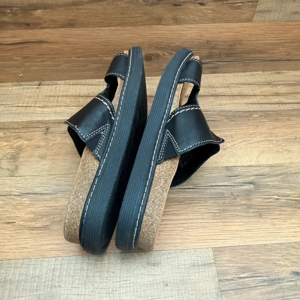 Clarks product details